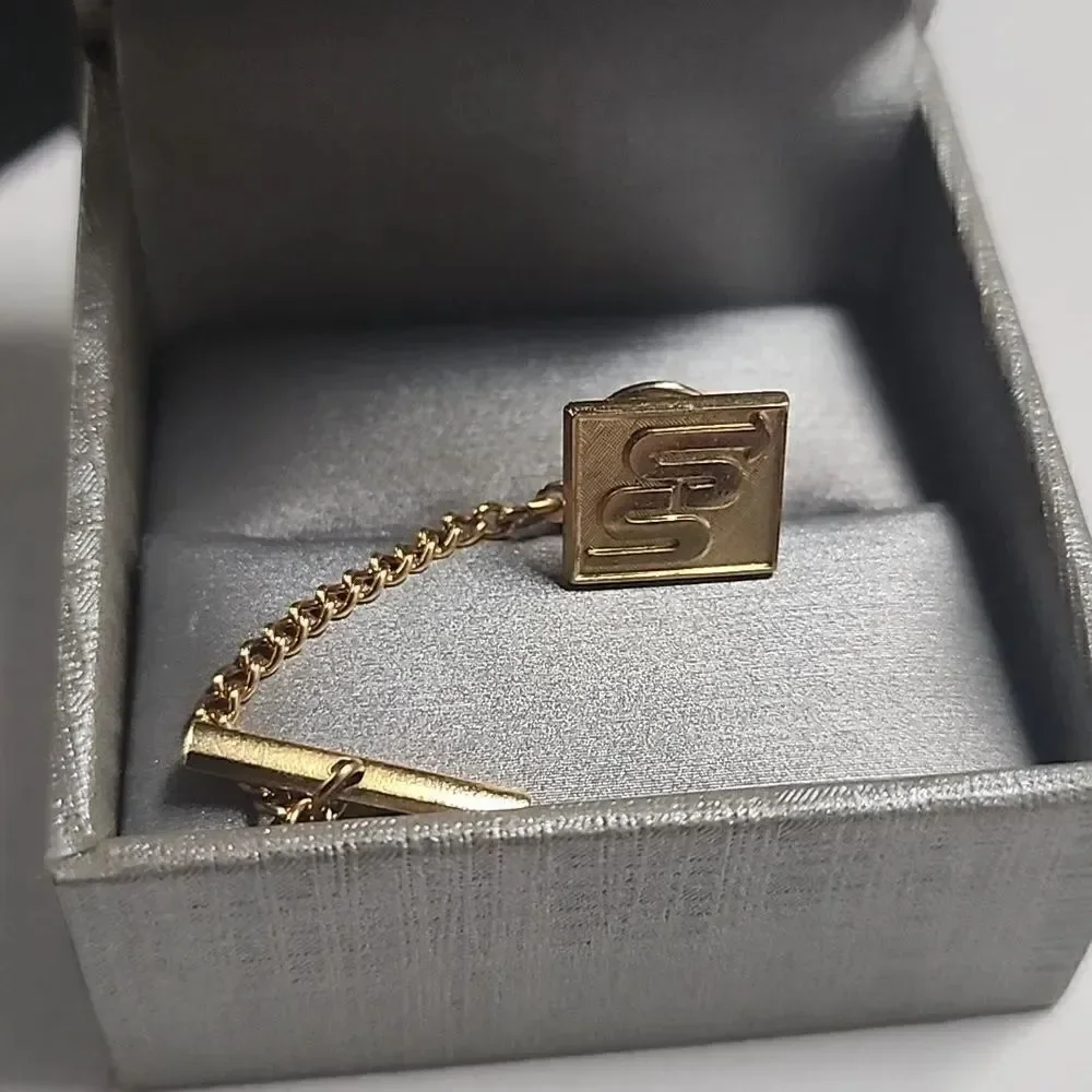 Vintage Chevrolet Advertising Tie Tack Pin Gold Tone Mens Accessories Jewelry